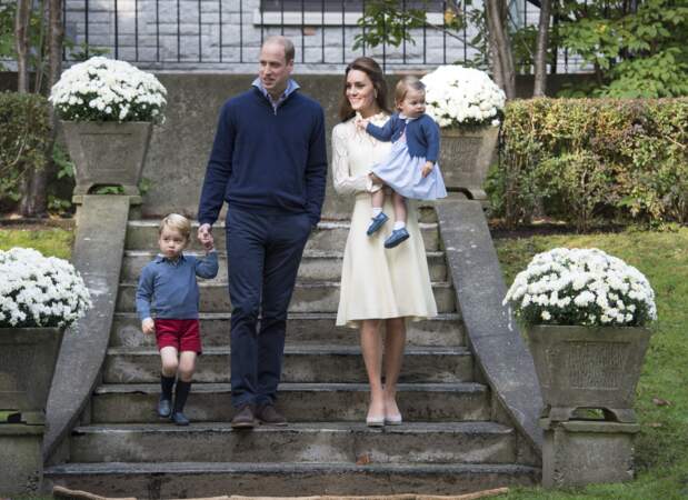 William, Kate, George et Charlotte lors d'une fête à Victoria lors d'un voyage au Canada, le 29 septembre 2016