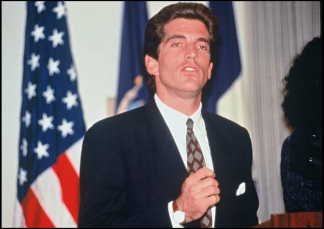 John F. Kennedy Jr. est décédé il y a 20 ans dans un accident d'avion, le 16 juillet 1999. 