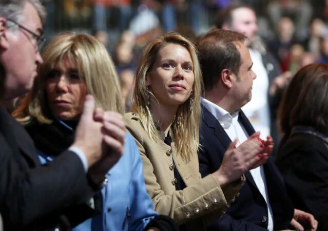 Brigitte Macron et sa fille avec Jean-Paul Delevoye, le Président du Conseil économique pour soutenir Macron