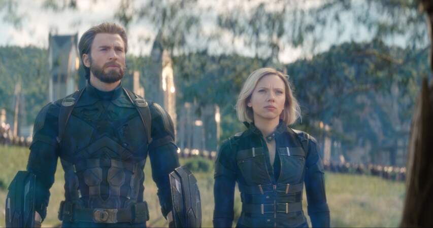 Chris Evans et Scarlett Johansson dans le film "Avengers: Infinity War" (2018)