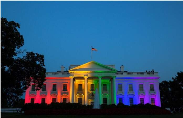 La Maison-Blanche aux couleurs arc-en-ciel