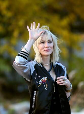 Cate Blanchett en blond polaire so chic