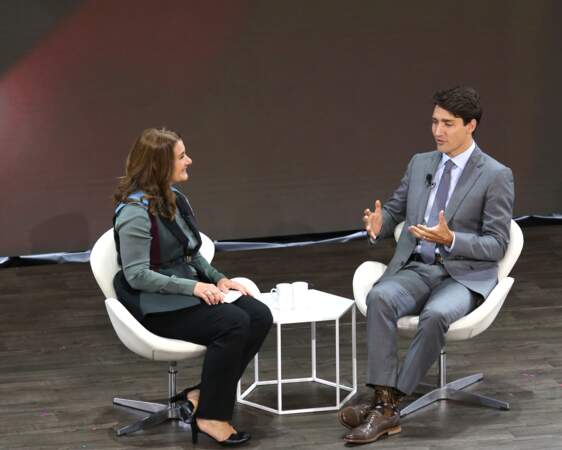 Justin Trudeau et ses chaussettes Chewbacca lors d'une rencontre avec Melinda Gates le 20 septembre 2017