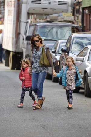 Sarah Jessica Parker et ses filles dans les rues de New York.