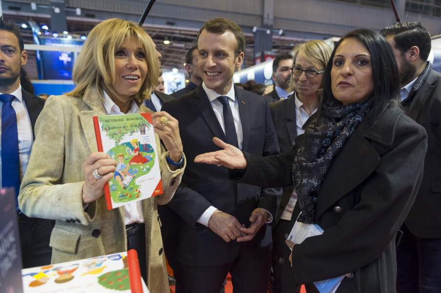 PHOTOS - Au Salon du Livre, Brigitte Macron, très élégante 