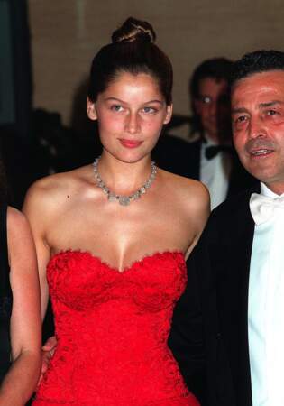 Laetitia Casta radieuse au bal de la Croix rouge à Monaco en 1999