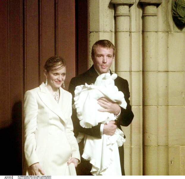 Madonna et Guy Ritchie après la naissance de leur fils Rocco 