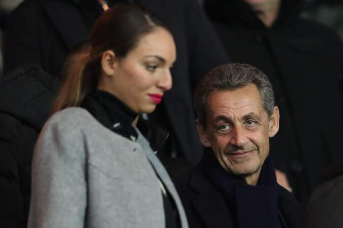 Nicolas Sarkozy se laisse prendre en photo