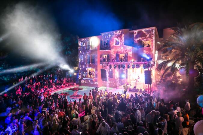 1000 privilégiés ont participé au « summer concert » du Byblos   