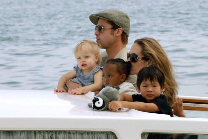 Brad Pitt, Angelina Jolie et leurs enfants à Venise en 2007