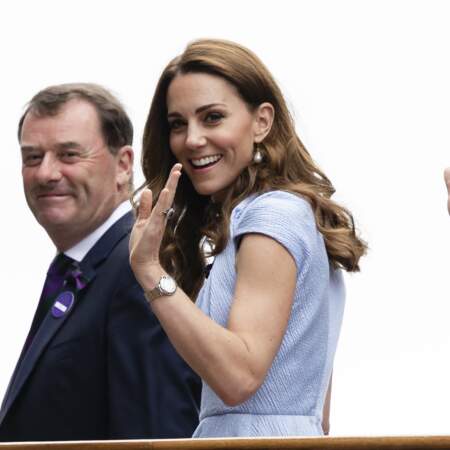 Kate  Middleton en bleue est arrivée au tournoi de Wimbledon