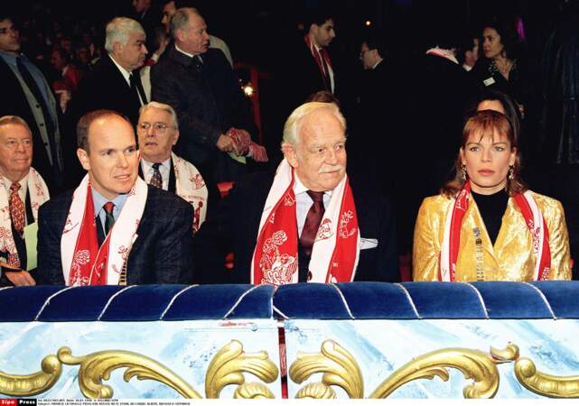Le prince Albert, le prince Rainier et la princesse Stéphanie en 1998