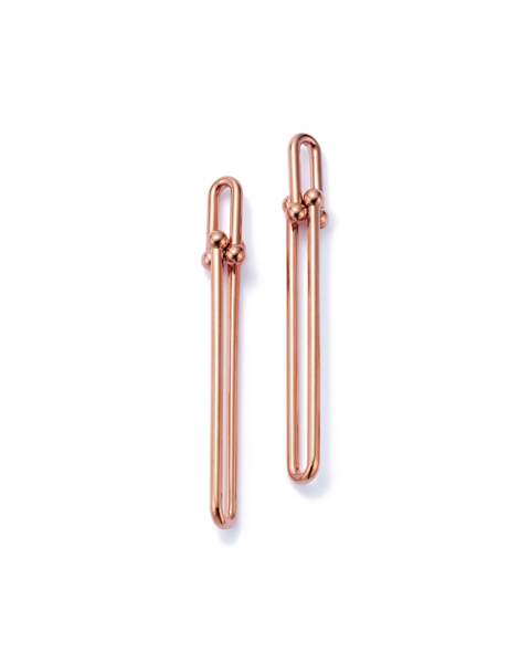 Boucles d'oreilles en or rose, Tiffany&Co., prix sur demande.