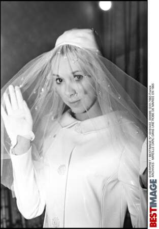 Mireille Darc en mariée, 1965