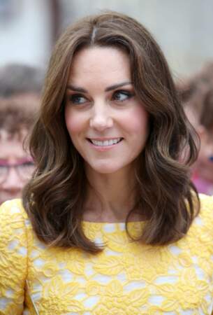 Kate Middleton soigne tout particulièrement sa chevelure et a opté pour une coloration naturelle et ensoleillée