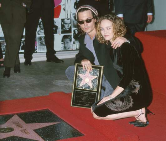 Comme France avec Berger, c'est Vanessa qui a entrepris de séduire Johnny Depp, futur père de ses enfants, en 1998.