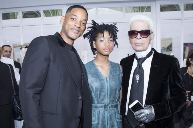 Will Smith, sa fille Willow Smith et Karl Lagerfeld lors du défilé Chanel  au Grand Palais à Paris en 2016