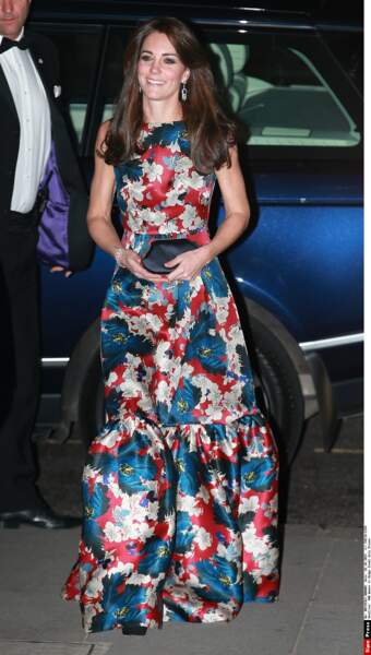 Kate Middleton lors d'un gala au Victoria and Albert Museum de Londres, le 27 octobre 2015