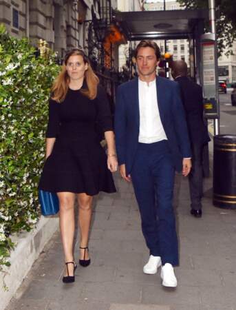 La princesse Beatrice d'York et son fiancé Edoardo Mapelli Mozzi au club Annabel's à Londres, le 9 juillet 