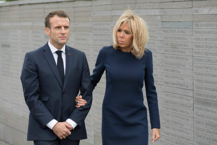 Emmanuel et Brigitte Macron, en visite au parc de la Mémoire de Buenos Aires, le 30 novembre 2018