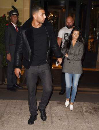 Kourtney Kardashian et Younes Bendjima quittent le Plaza Athénée, pour aller dîner dehors