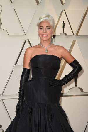 Lady Gaga et son impressionnant collier en diamant de la Maison Tiffany & Co