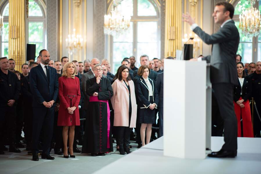 Brigitte Macron, lors de la réception à l'Elysée des Pompiers de Paris, mobilisés pour Notre-Dame, le 18 avril 2019