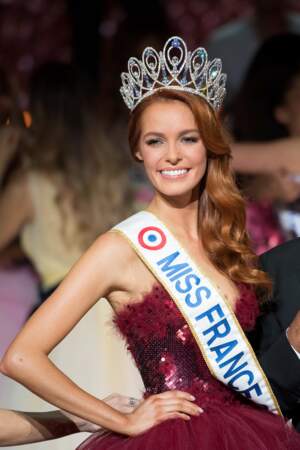 Maëva Coucke couronnée Miss France 2018