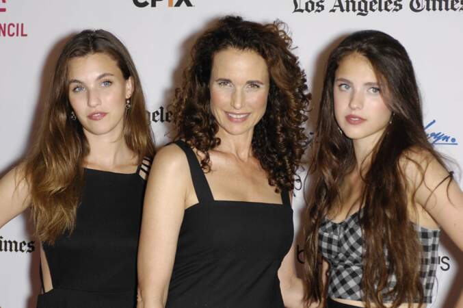 Andie MacDowell avec ses filles Rainey et Margaret Qualley, lors d'une première à Los Angeles en 2012