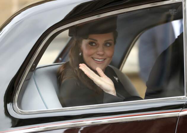 Kate Middleton tout sourire pour la messe de Pâques ! 