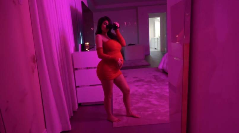 Kylie Jenner a publié une vidéo de12 minutes retraçant pour sa fille, ses neuf mois de grossesse