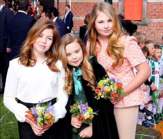 Les princesses Amalia, Ariane et Alexia assistent à la fête du Roi à Groningen le 27 avril 2018