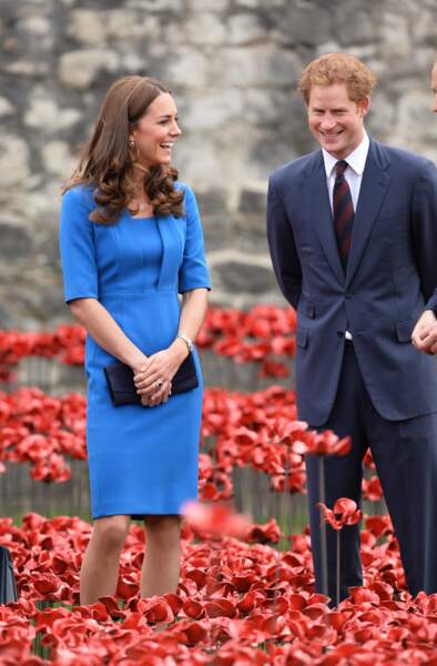 Complices, Kate Middleton et le prince Harry s'amusent, William n'est pas loin