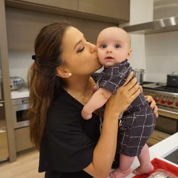 Eva Longoria et son fils Santiago, né le 19 juin 2018