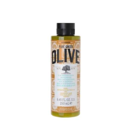 Détendre ses cheveux avec un shampooing hydratant :  Shampoing Nutrition Pure Greek Olive, Korres, 13,90€