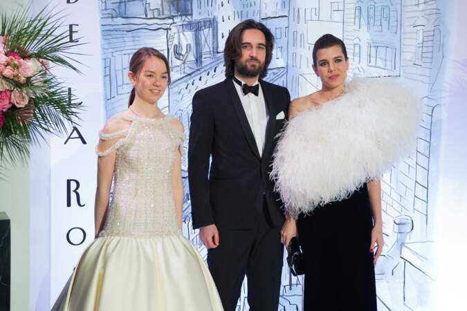 Alexandra de Hanovre et Charlotte Casiraghi sublimes en robe fourreau Saint Laurent