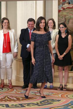 La robe en tweet de Letizia d'Espagne rappelle certains des looks déjà portés par Kate Middleton