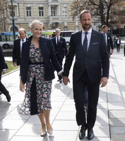 Le prince Haakon et la princesse Mette-Marit de Norvègeen visite à Vilnius, le 24 avril 2018.