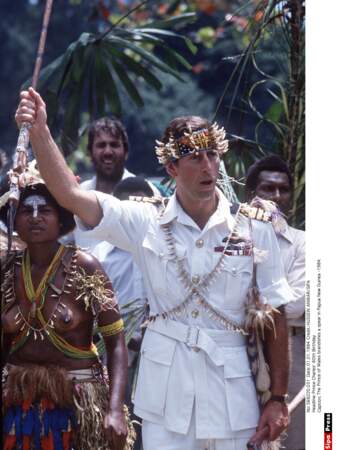 Le Prince Charles en Nouvelle Guinée en 1984