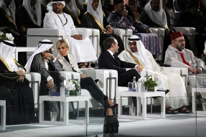 La Première dame s'est entretenue avec le ministre de la Défense des Émirats arabes unis.