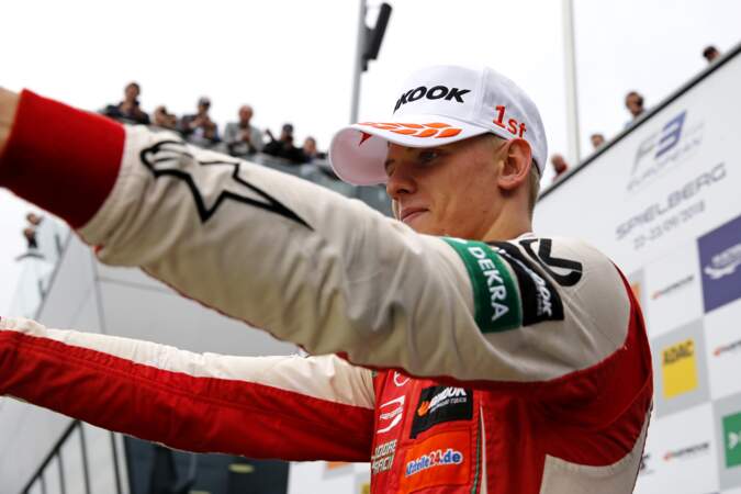 Mick Schumacher lors de la remise de prix du grand prix de Formule 3 de Spielberg en Autriche le 23 septembre 2018
