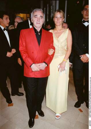 Charles Aznavour avec sa fille Katia, au Festival de Cannes, en 1999.