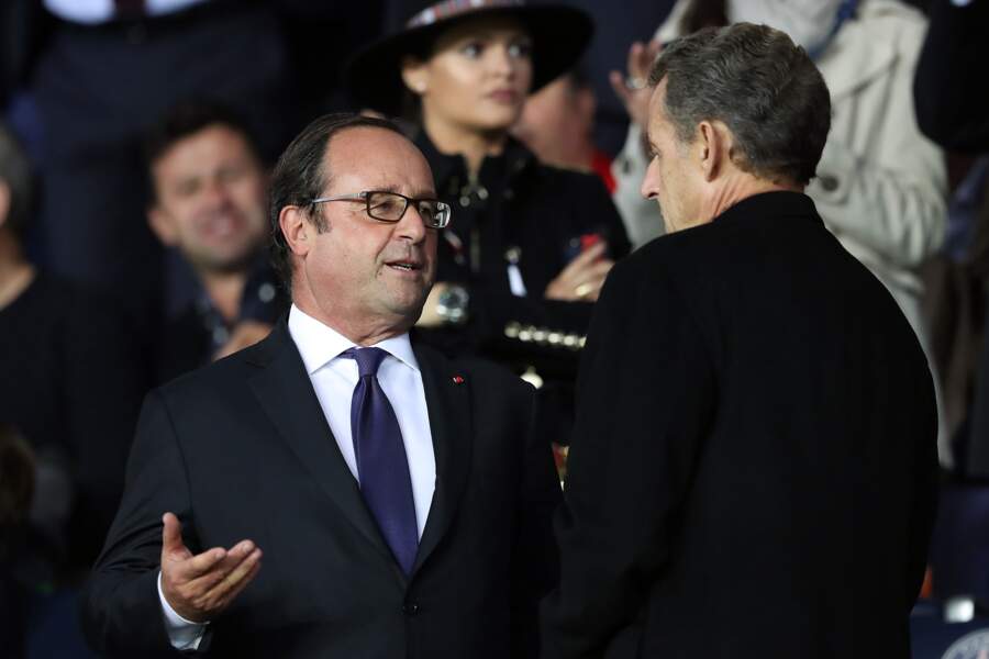 François Hollande et Nicolas Sarkozy en grande discussion