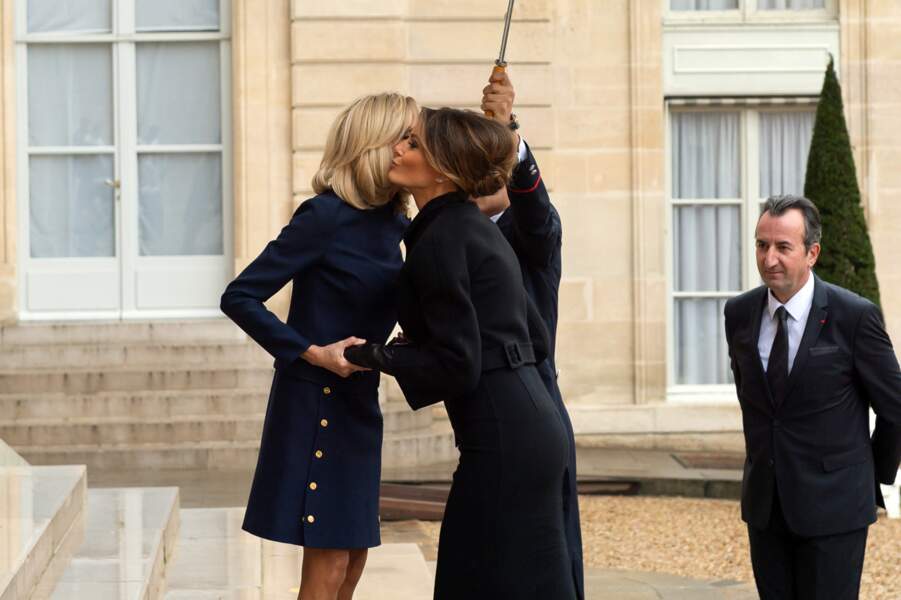 Lors de leurs rencontres, Brigitte Macron et Melania Trump multiplient les gestes tendres