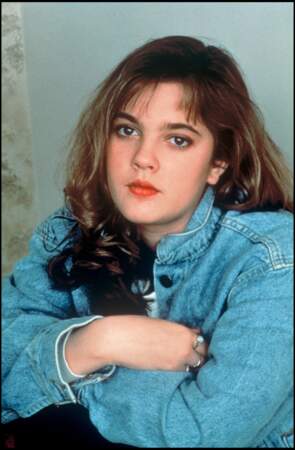 Drew Barrymore adolescente dans les années 90