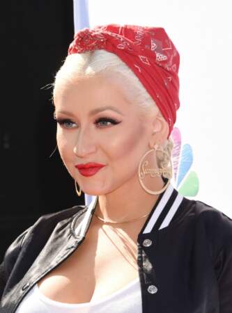 Un contouring bâclé pour Christina Aguilera...