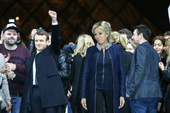 Emmanuel Macron président : sa femme Brigitte en Louis Vuitton