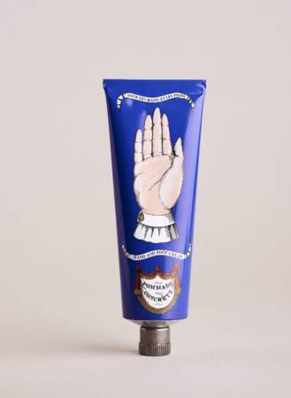 Pommade concrète pour le soin des mains et des pieds à l’eau de camomille, 35 € (Buly 1803). 