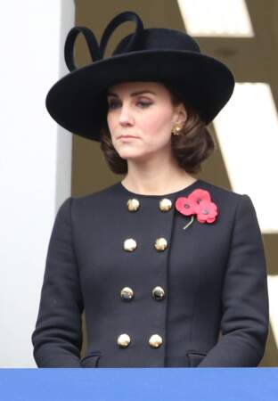 Kate, enceinte de son troisième enfant, était au balcon du Foreign Office du mémorial de Whitehall à Londres.