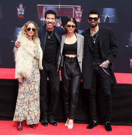 Lionel Richie avec ses enfants Nicole, Sofia et Miles à Hollywood, le 7 mars 2018